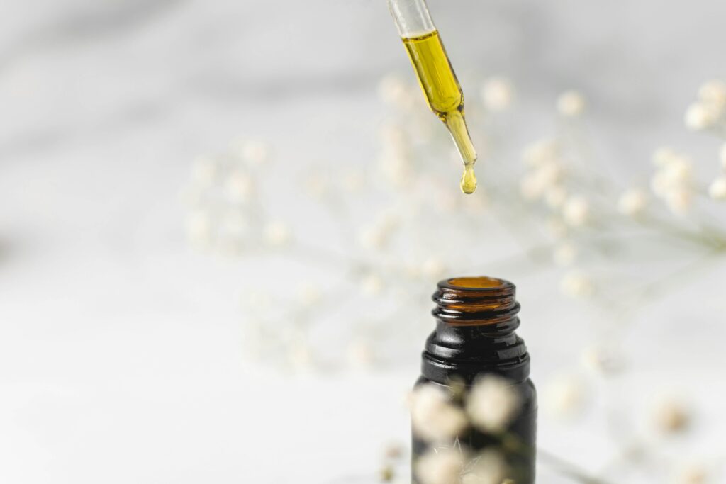 Learn the benefits of low THC oil in Douglasville, GA. 